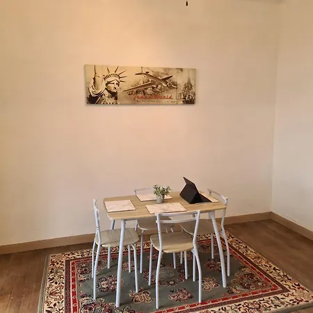 דירה Spacious Luxury 2 Bed קרקסון