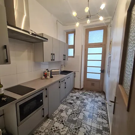 Spacious Luxury 2 Bed * קרקסון