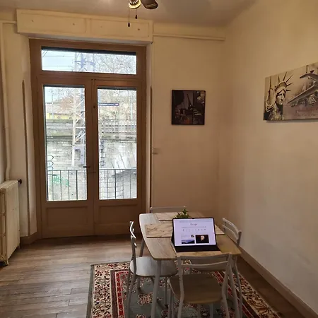 דירה Spacious Luxury 2 Bed *