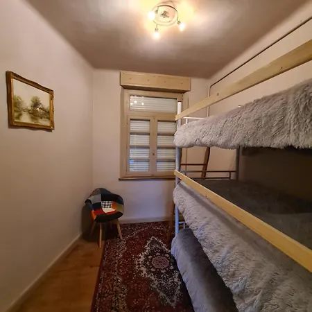 דירה Spacious Luxury 2 Bed קרקסון